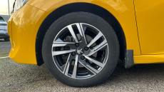 Peugeot 208 1.2 PureTech 100 Allure Premium + 5dr Petrol Hatchback